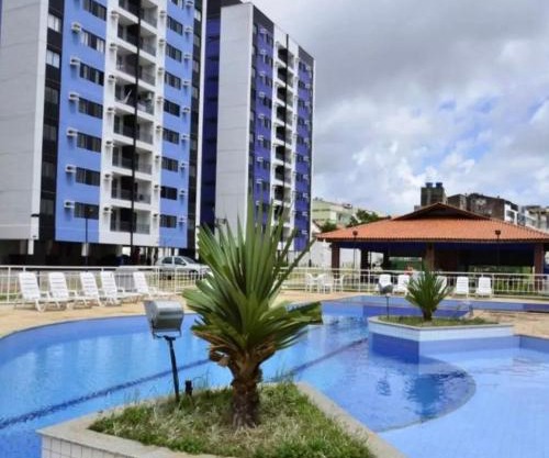 Apartamento grande próximo da praia do calhau