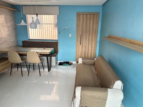 Apartamento moderno e bem localizado