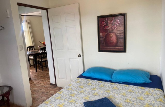 Apartamento para 4pax, Full equipado, cerca de la ciudad. Seguro y amplio.
