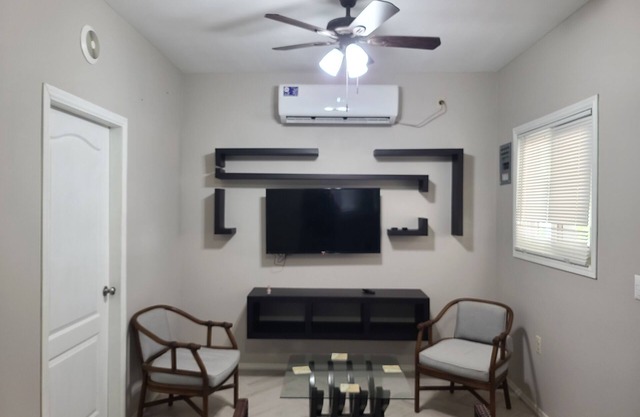 Apartamento + SUV incluida, a 2 minutos de la playa!