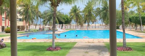 Apartamento térreo no Morro Branco Marina II
