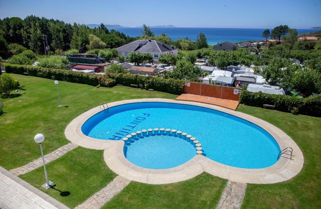 APARTAMENTOS DE USO TURÍSTICO FONTIÑA - Playa Montalvo - SANXENX0 -PONTEVEDRA