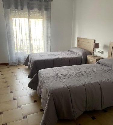 APARTAMENTOS LEONOR