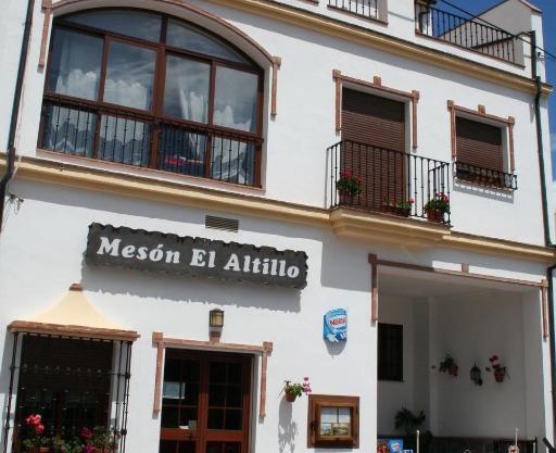 Apartamentos Sierra del Hacho