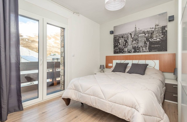 APARTAMENTOS VAQUERS MIKKA 3000