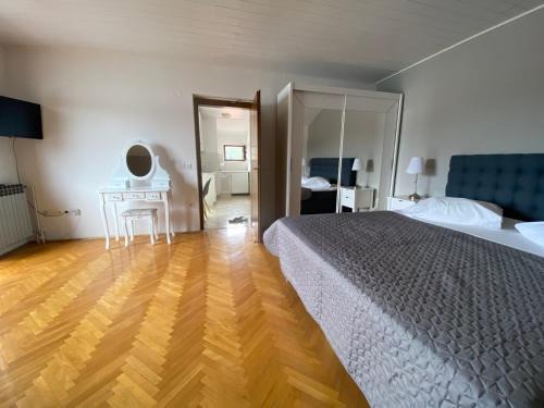 Apartements and rooms next to the Sea - Belveder Rab Sea and Sunset wiew
