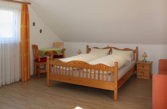 Apartamento 'Kaiserstuhlblick' con balcón y Wi-Fi