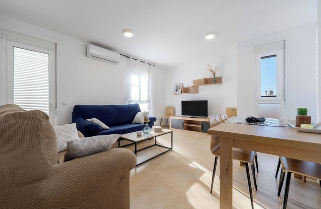 Apartamento 'Els Pilanets' con Wi-Fi y aire acondicionado