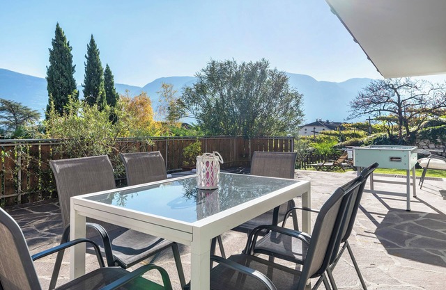 Apartamento 'Viertelgraun' con vistas a la montaña, terraza compartida y Wi-Fi
