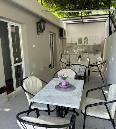 Apartman 2 Meljine
