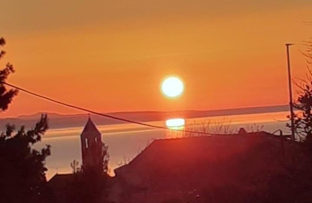 APARTMAN 5 KRISTINKA Gujinović