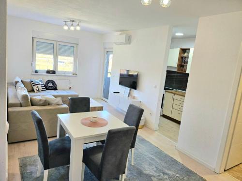 Apartman Aura