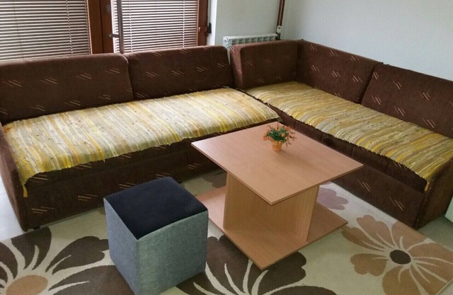 Apartman se nalazi u našoj porodičnoj kući
