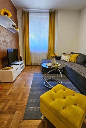 APARTMAN SUNFLOWER