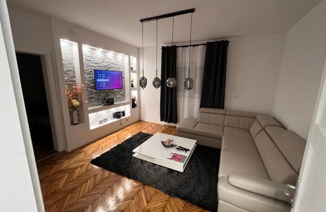Apartman Žanić Ogulin with pool and jacuzzy