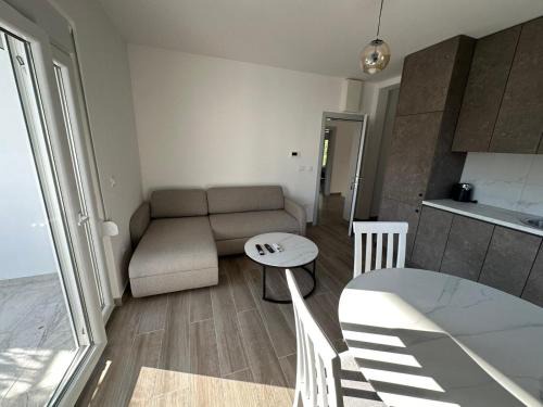 Apartmani Aki 6