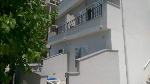 Apartmani Dina