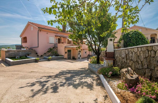 Apartmani Dino