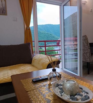 Apartmani Lena