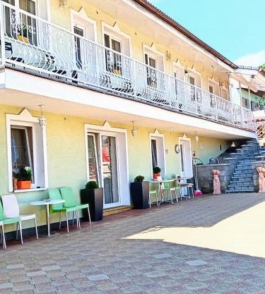 Apartmany a Chata Agy