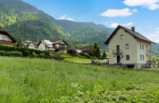Acogedora casa de vacaciones en Kötschach-Mauthen con jardín