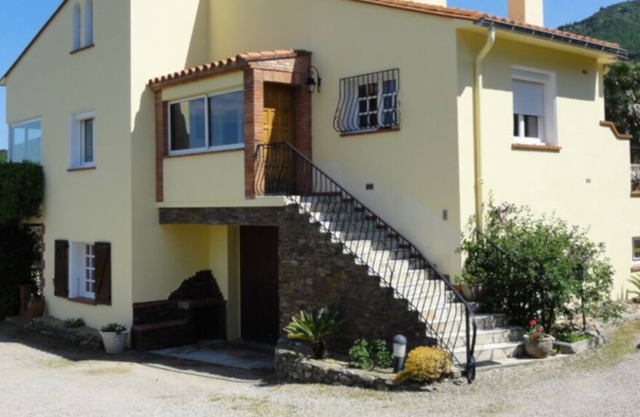 Apartment in the heart of the Albères