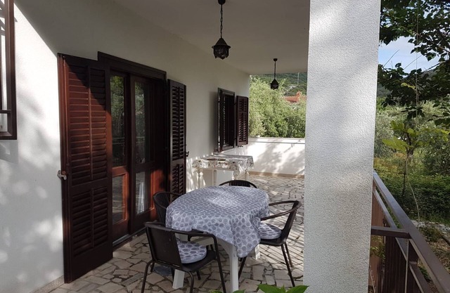 Apartments Mary (67033-A1) - Martinscica - island Cres
