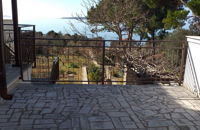 Apartments Mary (67033-A2) - Martinscica - island Cres