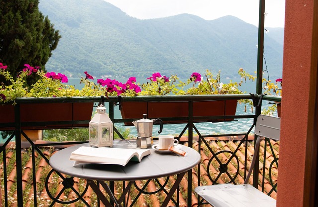 Apartamento 'Fogazzaro Lake View' con vistas al lago, Wi-Fi y aire acondicionado