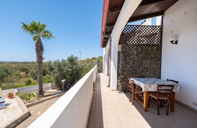 Apartamento 'Marubium - Commenda' con piscina compartida, Wi-Fi y aire acondicionado