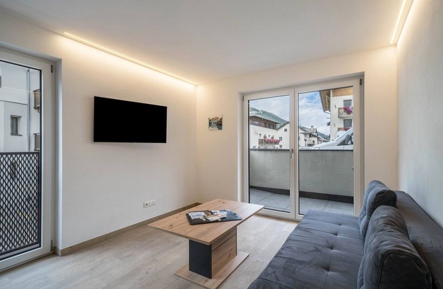 Apartamento "Lamm 4" con vistas a la montaña, balcón y Wi-Fi