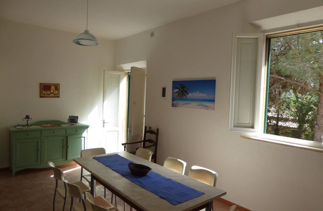 Apartamento en casa de campo con 3 habitaciones.