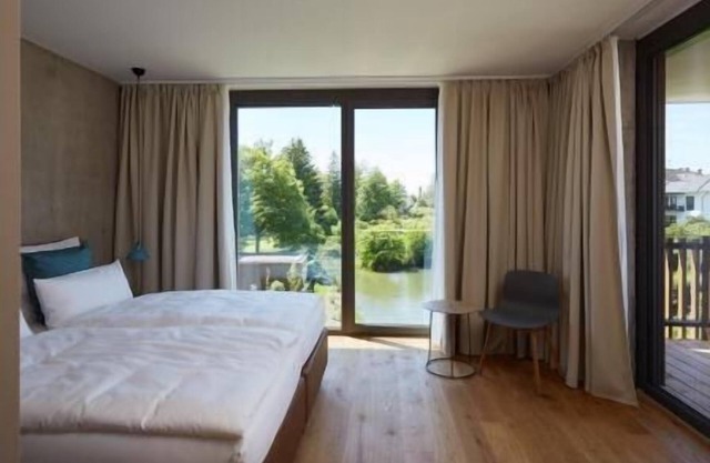 Apartamento sobre el agua, 57 metros cuadrados, 1 dormitorio, 1 salón / dormitorio, logia, máx. 4 personas