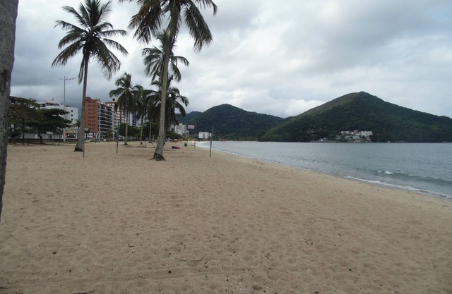 1 dormitorio apartamento cocina y baño Martín de Sá WI-FI * aire - cond 2 cuadra