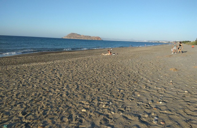 Apartamento a 100 m de la playa de arena de Gerani, punto ideal para explorar W. Creta