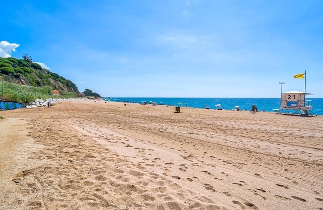 Apartamento 100m playa con parking aceptamos mascotas