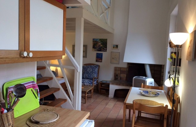 Apartment 100m from Porquerolles square. Quiet, close to shops