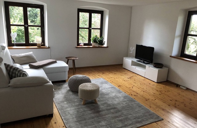 Apartamento de 110 m² con balcón y entrada independiente.