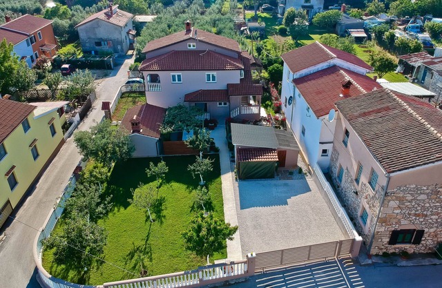 Apartment 1870/22966 (Istria - Pula), 5000m from the beach