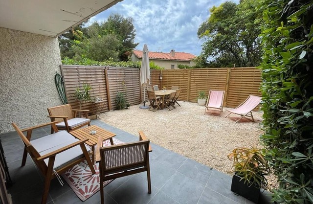 Apartment 2 minutes' walk from the beach at La Madrague tranche basse