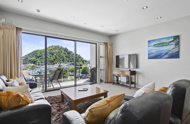 Apartment 3, The Moorings.