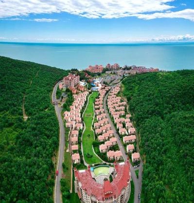 Apartment 300m from private beach VILA ROMANA Royal Castle