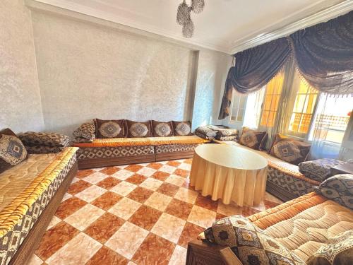 Apartment 5 min Corniche