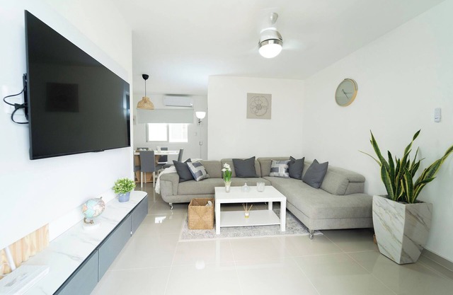 Apartamento a 5 minutos del Aerepuerto y 10 minutos de la Playa de Boca Chica