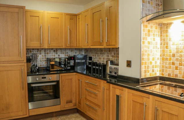 Apartment 6