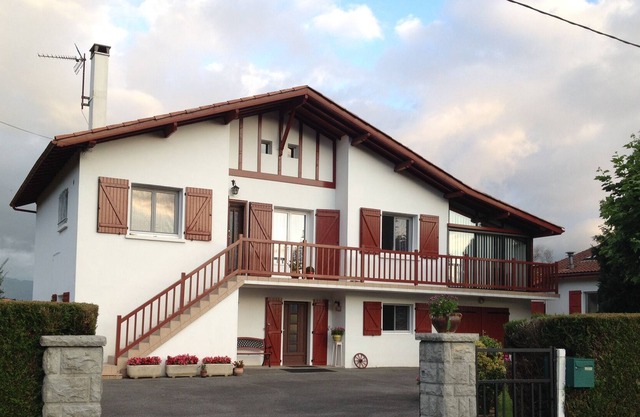 apartamento de 80 m2 en casa a las puertas de saint jean pied de port