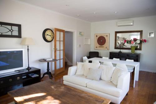 Apartment 88
