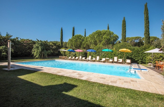 Apartamento 'Agriturismo Ischieto - La Torretta' con piscina compartida, Wi-Fi y aire acondicionado