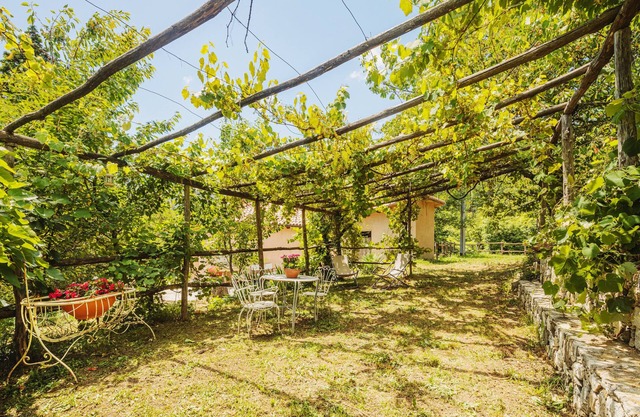 Apartamento 'Agriturismo Il Filo Di Paglia' con vistas a la montaña, jardín compartido y Wi-Fi