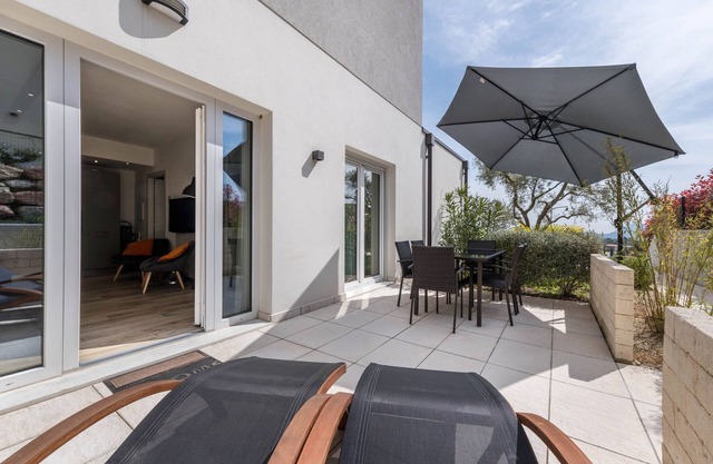 Apartamento ''Ai Colli garden relax apartment'con terraza privada, jardín privado y Wi-Fi